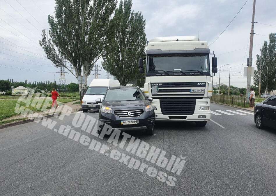 В Днепре на Донецком шоссе произошло ДТП. Новости Днепра