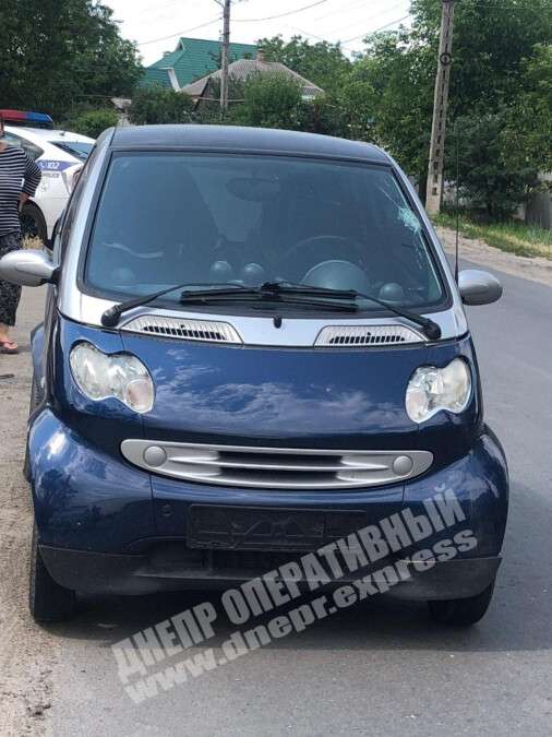В Днепре на Петрозаводской автомобиль Smart сбил пешехода, Новости Днепра