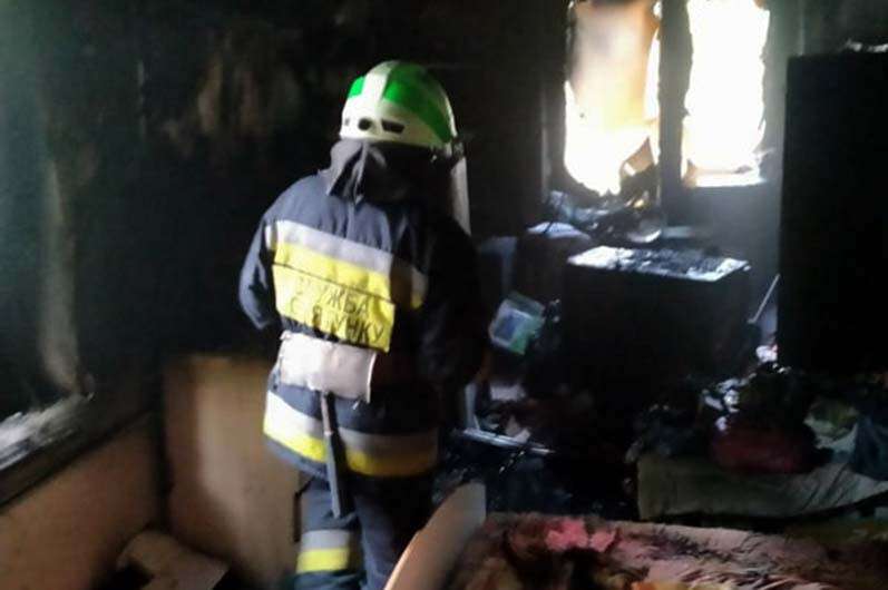В Днепре на улице Калиновой горел 9-этажный дом