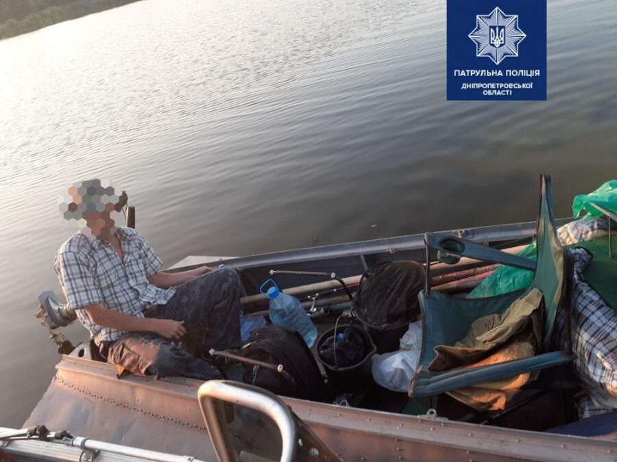 В Днепре патрульные поймали пьяного водителя лодки. Новости Днепра
