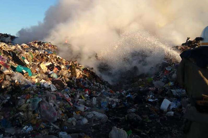 На Днепропетровщине горела свалка бытовых отходов.jpg