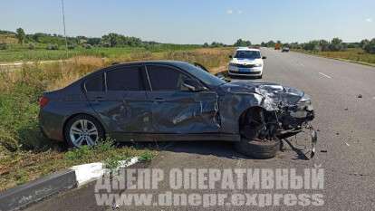 Под Днепром Lada протаранила BMW. Новости Днепра