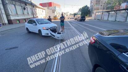 В Днепре на Шмидта Chevrolet столкнулся с Toyota. Новости Днепра