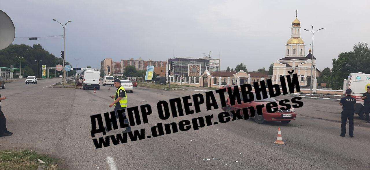 Серьезное ДТП в Слобожанском: пострадали несколько человек (фото).jpg