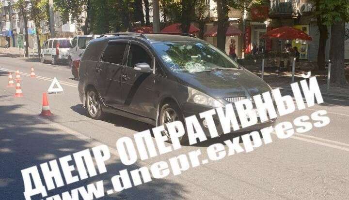 В Днепре на пешеходном переходе Mitsubishi сбил мужчину (фото).jpg