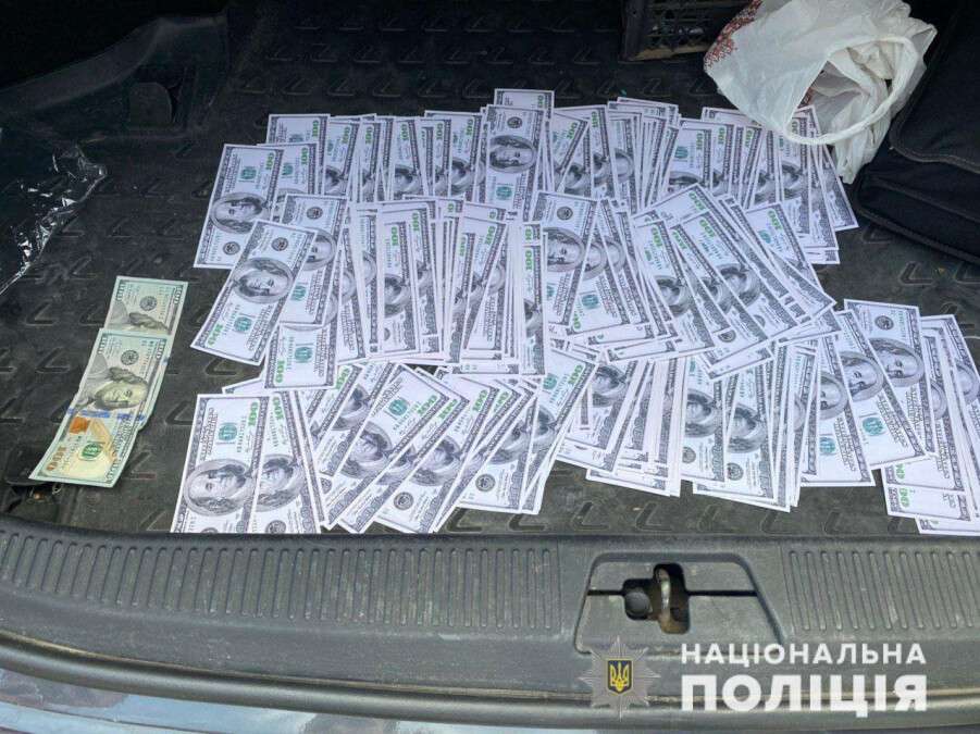 В Днепропетровской области начальник отдела ОТГ получил взятку в 32 000 долларов, Новости Днепра