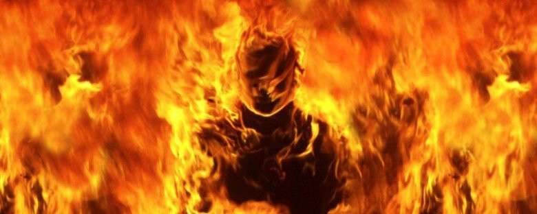 В Запорожье девушка сожгла себя возле храма, фото 18+. Новости Днепр