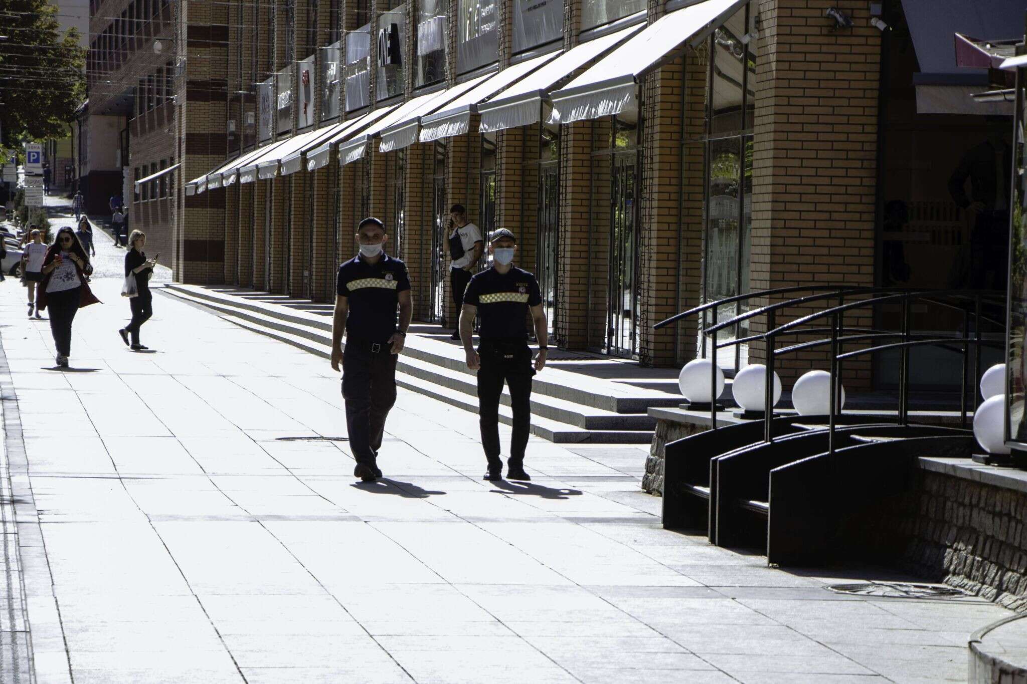В Днепре сотрудники «Муниципальной Варты» патрулируют улицы круглосуточно: фото