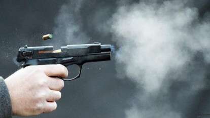 На Днепропетровщине пенсионер выстрелил из стартового пистолета соседу в лицо