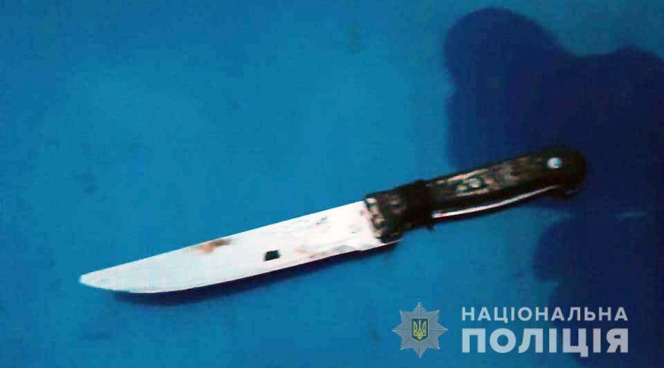 На Днепропетровщине двое мужчин проникли в дом, угрожая хозяину ножом, и забрали сепаратор. Новости Днепра
