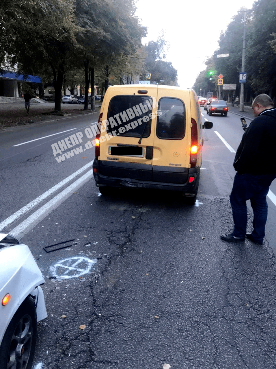В Днепре на проспекте Гагарина Suzuki влетел в автомобиль Renault. Новости Днепра