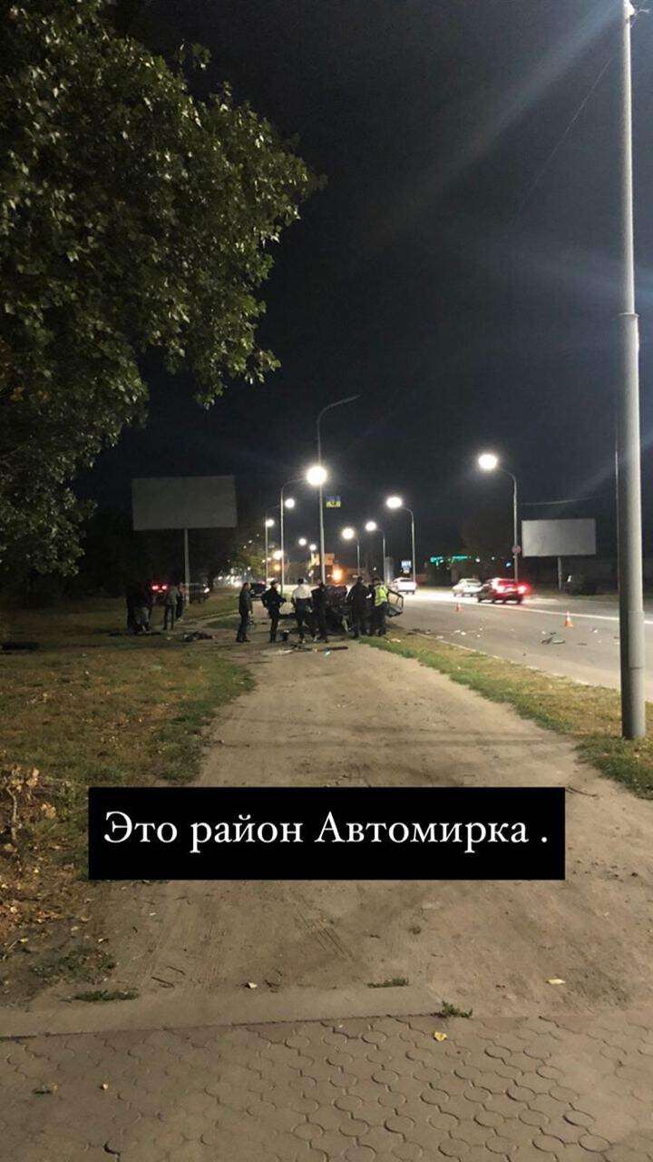 В Днепропетровской области «Славута» на скорости врезалась в столб: есть погибшие (видео)
