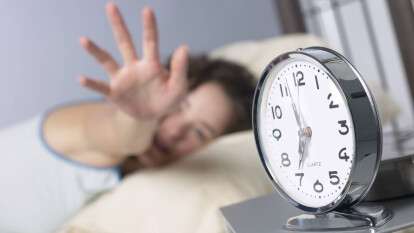 В Днепре и во всей стране украинцы могут поспать на час дольше: когда и почему