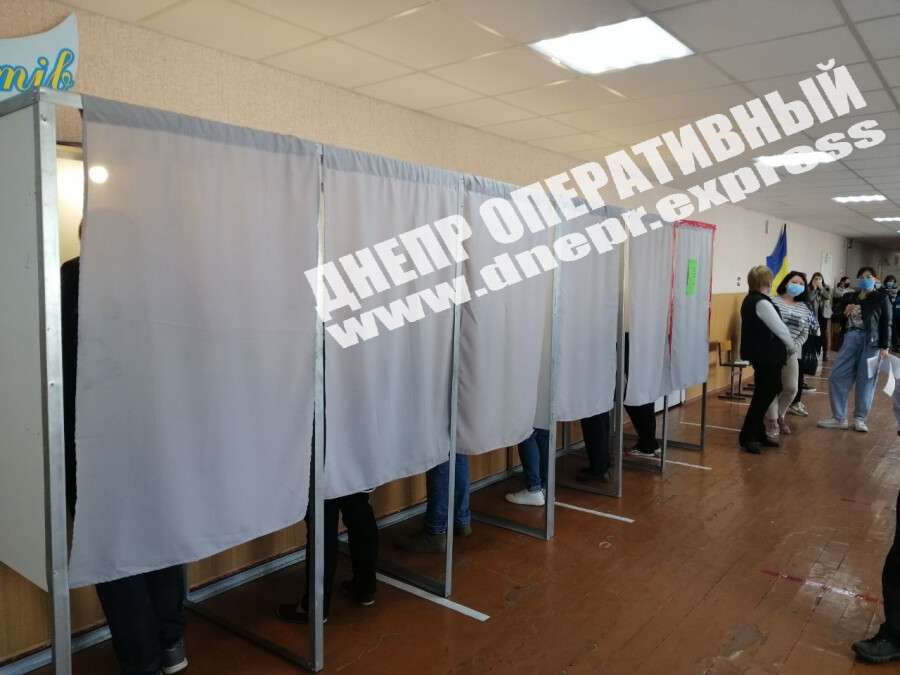 выборы кабинка для голосования