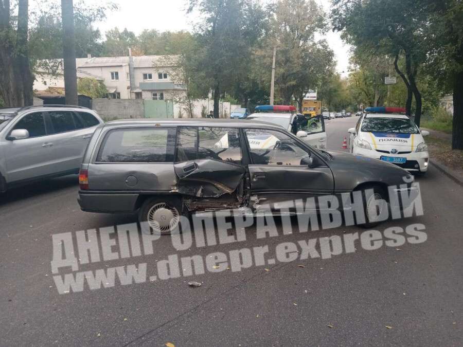 В Днепре на Юрия Савченко Audi врезался в Opel: подробности
