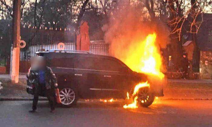 Спасатель из Днепропетровской области поджигал элитные авто в Одессе