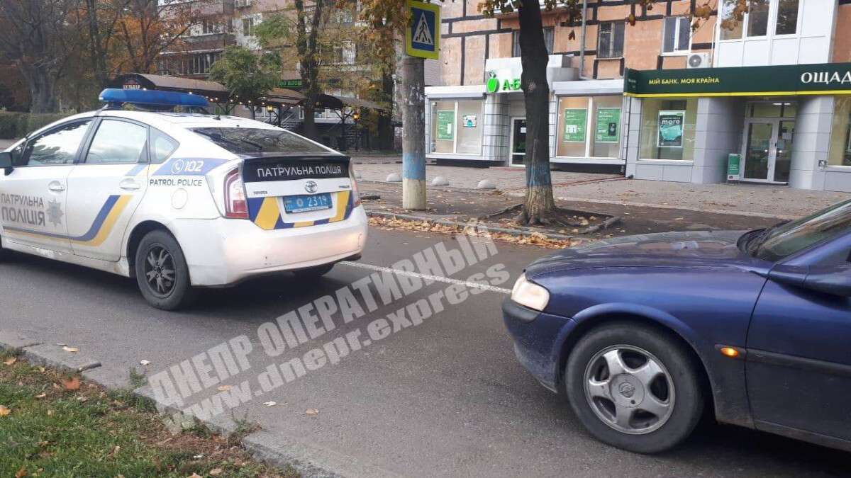 В Днепре произошло два ДТП с участием автомобилей патрульной полиции