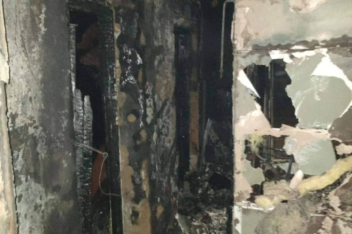 В Днепре на улице Гринченко сгорел жилой дом. Новости Днепра 