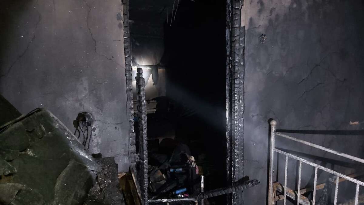 Под Днепром заживо сгорели трое маленьких детей, пока мама ходила в магазин: фото