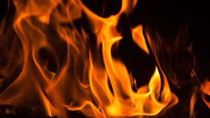 В Каменском во время пожара в частном доме погибла 59-летняя женщина