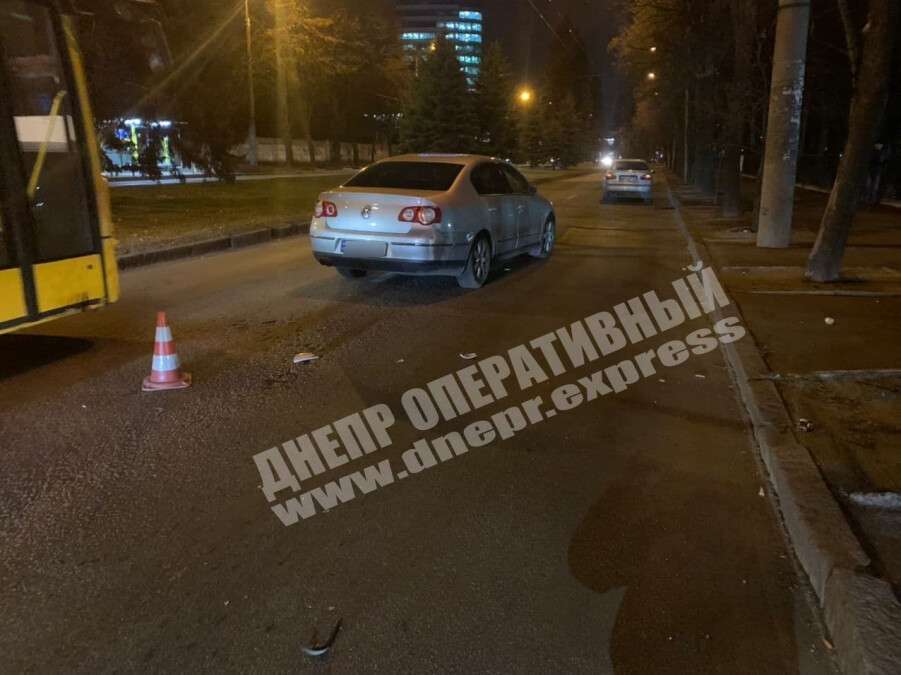 В Днепре на проспекте Гагарина Volkswagen сбил женщину на пешеходном переходе