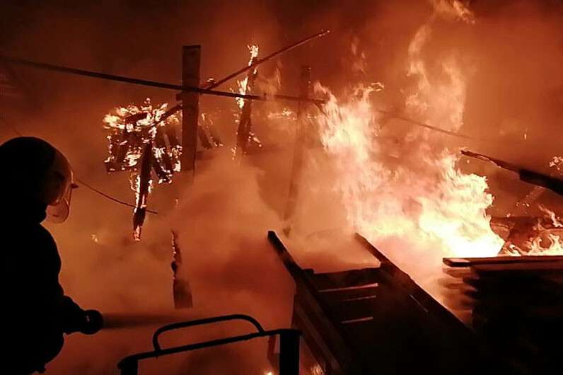 В Павлограде дотла сгорел грузовой автомобиль