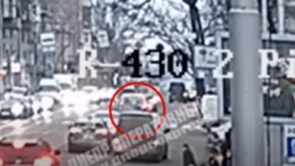 В Днепре на улице Писаржевского легковой автомобиль сбил пешехода