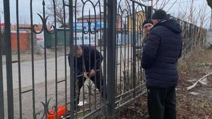 В Днепре на Передовой пытались украсть забор: фото