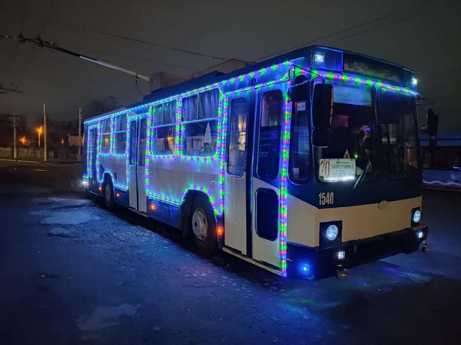 Новогодний троллейбус Днепр