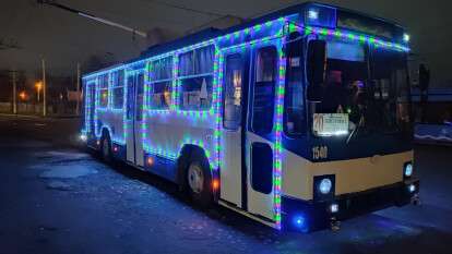 Новогодний троллейбус Днепр