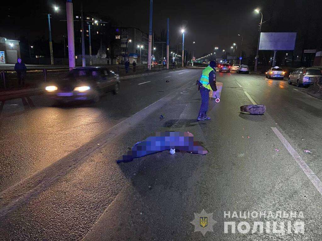 В Каменском 27-летний водитель сбил пешехода и скрылся с места ДТП. Новости Днепра 