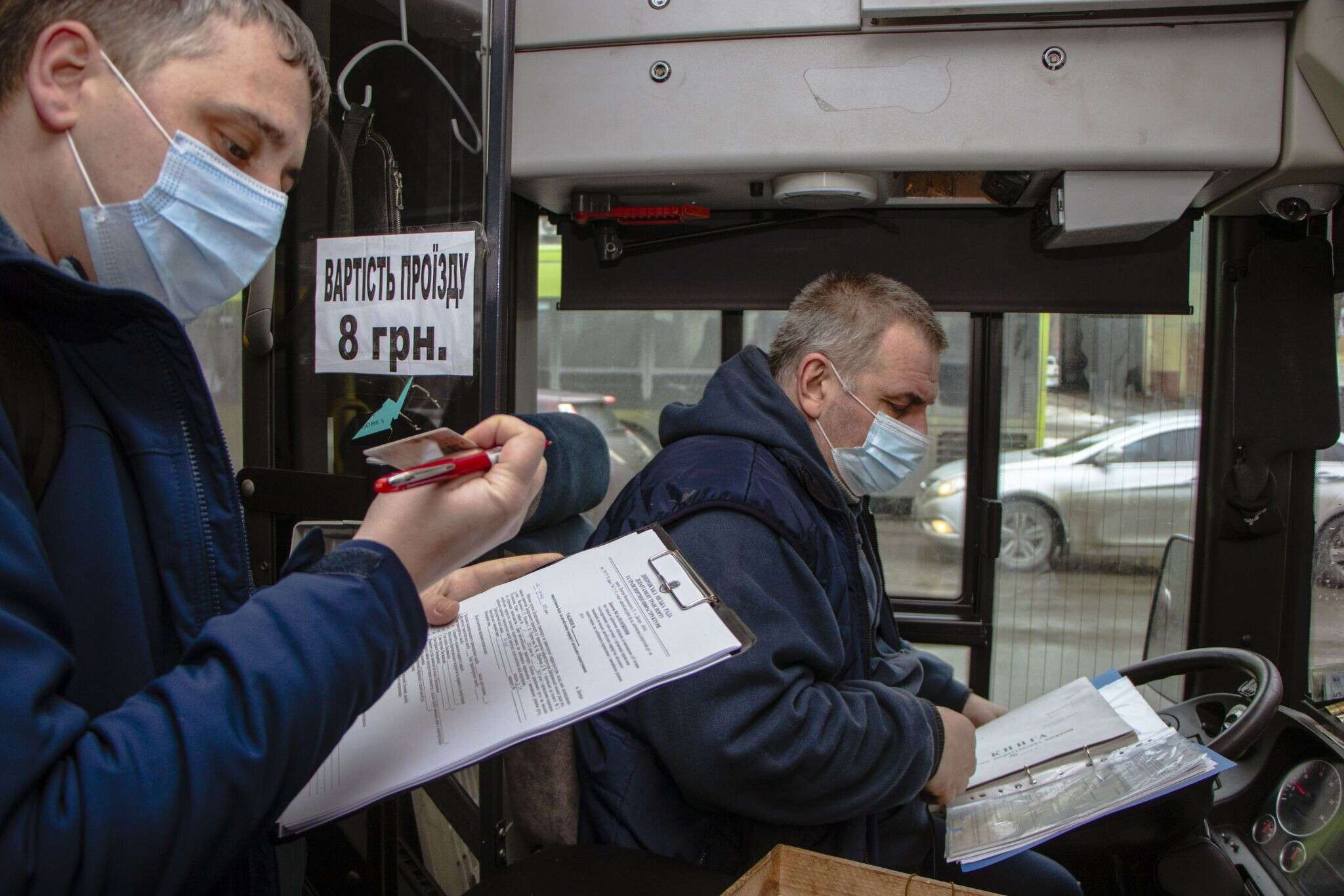 В Днепре проверяют санитарное и техническое состояние автобусов3