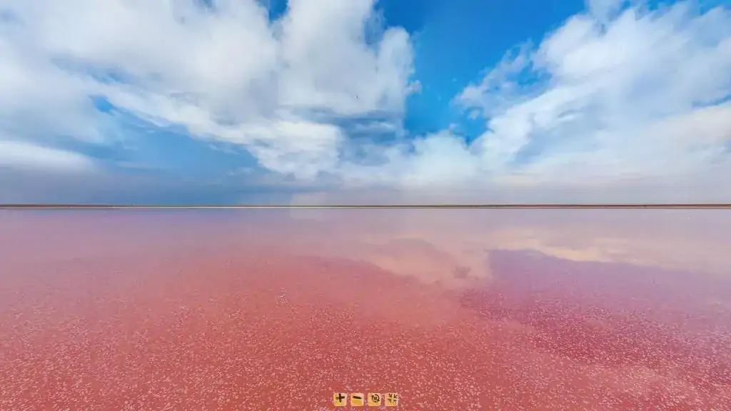 розовое озеро