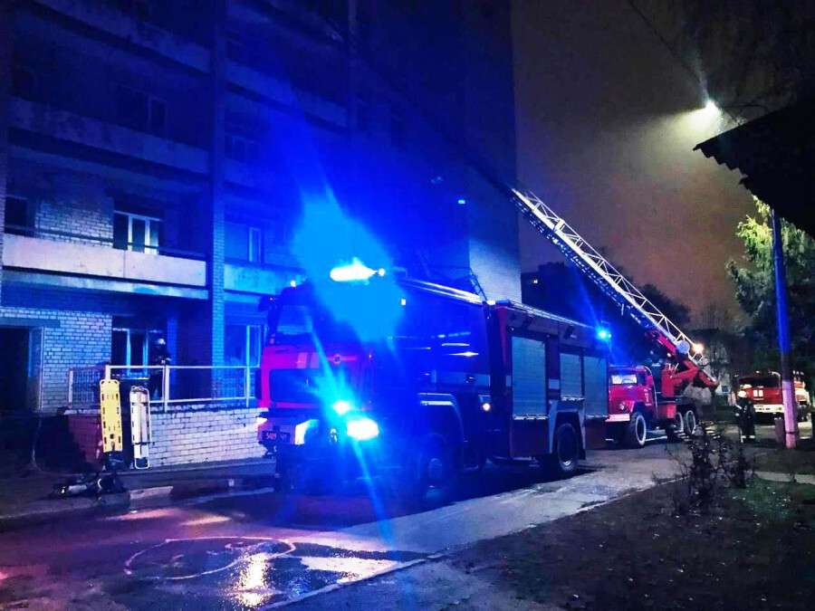 В Запорожье горела инфекционная больница: 4 человека погибли, среди погибших был медик