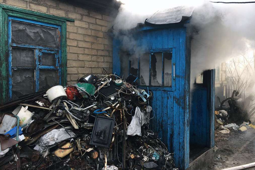 В Днепропетровской области горел жилой дом