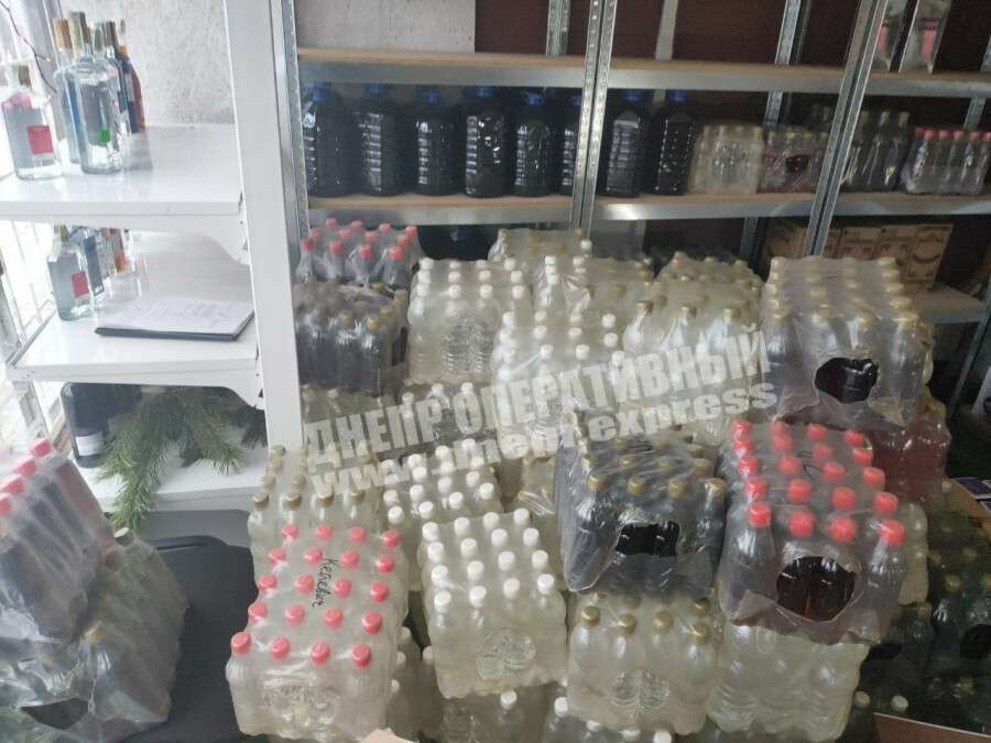 На Байкальской выявили крупную партию контрафактного алкоголя: