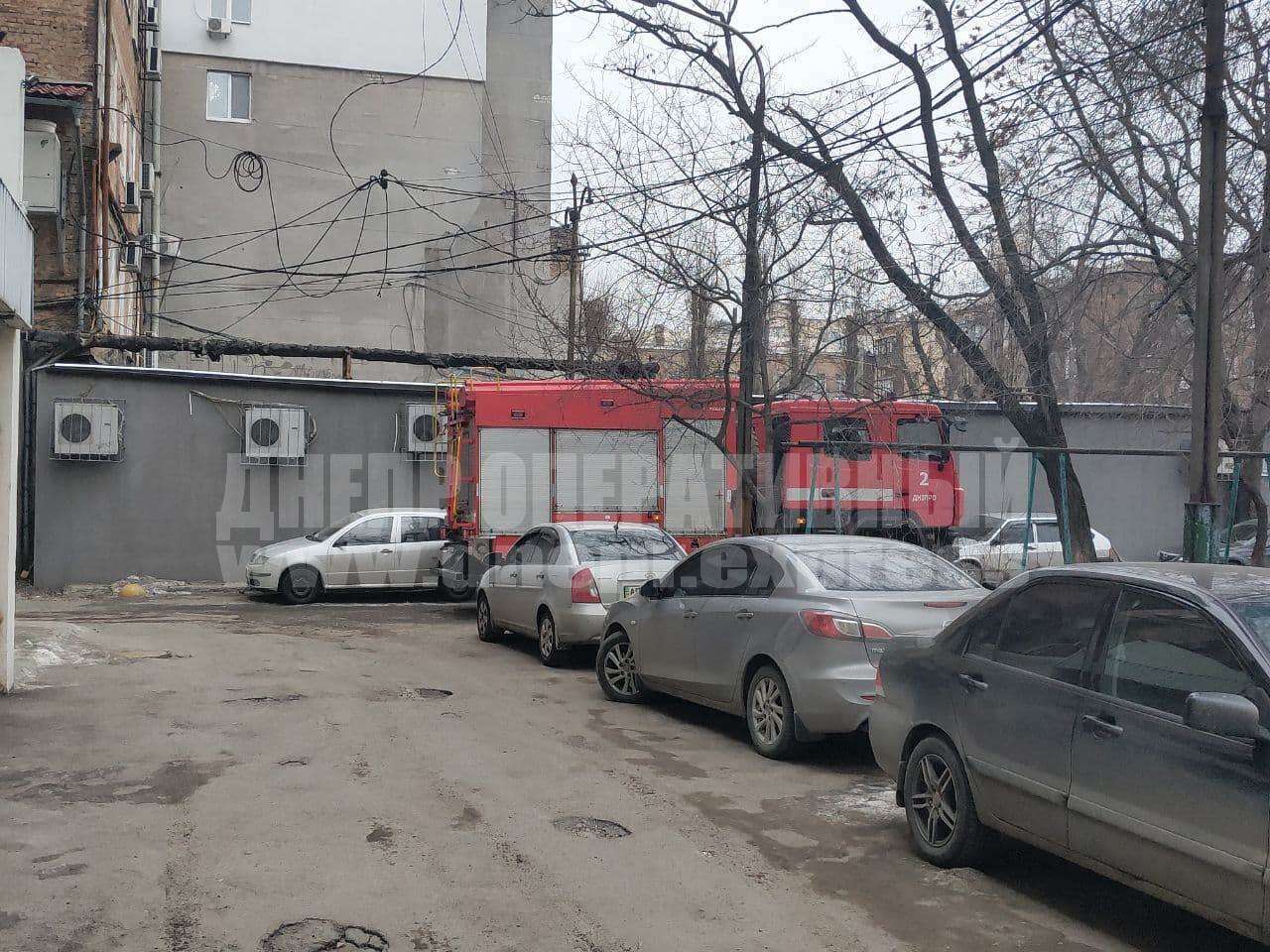 В Днепре на территории ресторана "Кавказ" вспыхнул пожар. Новости Днепра