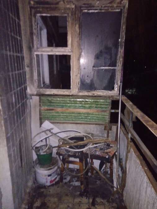 В Днепре на Тополе загорелась квартира