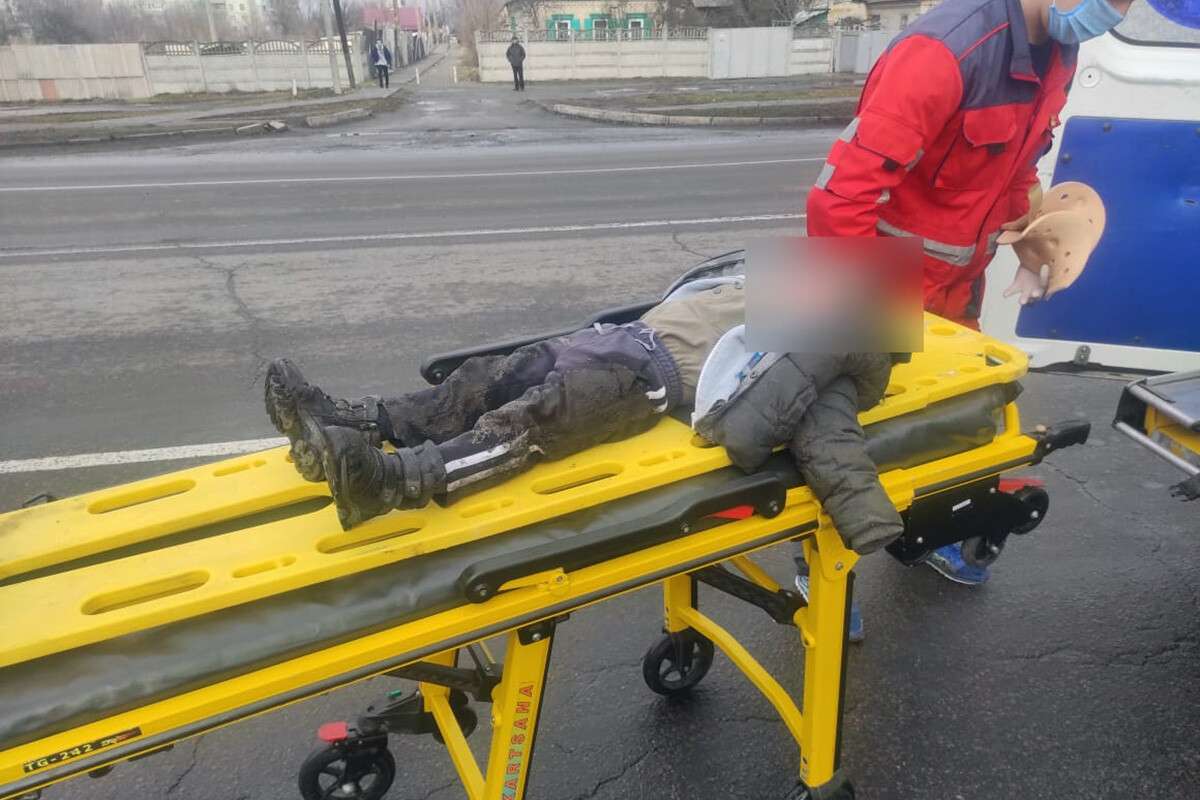 ДТП в Павлограде Volkswagen Polo сбил троих людей2