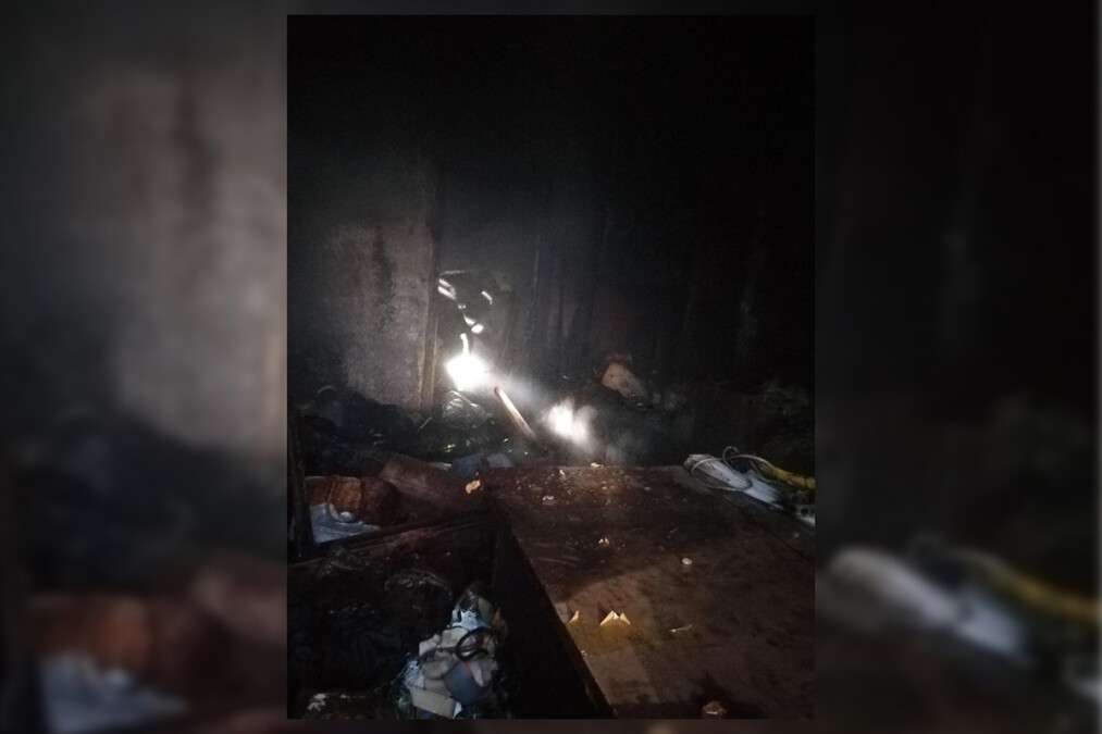 Под Днепром во время пожара погиб мужчина, еще двое человек пострадали