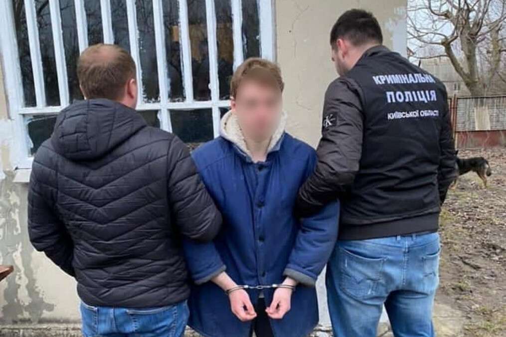 Под Киевом 19-летний парень убил отца друга ради интереса