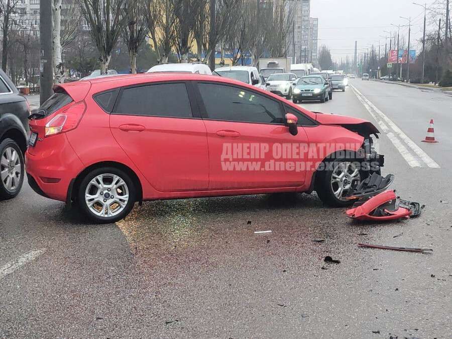 На Малиновского столкнулись Ford и Lexus