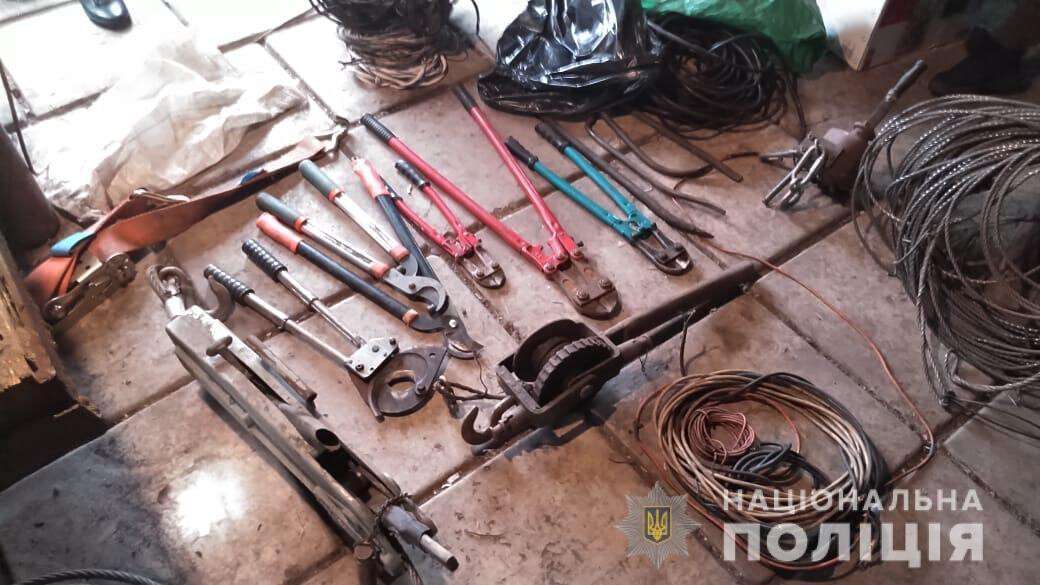 В Днепропетровской области преступная группировка воровала оборудование со стратегического предприятия