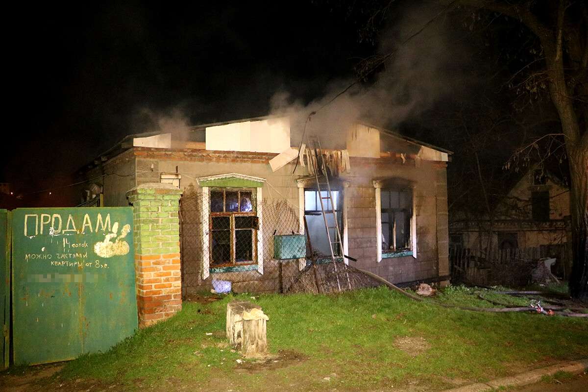 В Днепре на улице Лизы Чайкиной во время пожара погибли двое мужчин. Новости Днепра