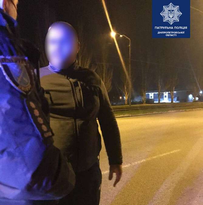 В Днепре пьяный водитель Skoda хотел "откупится "от патрульных за 10 200 гривен
