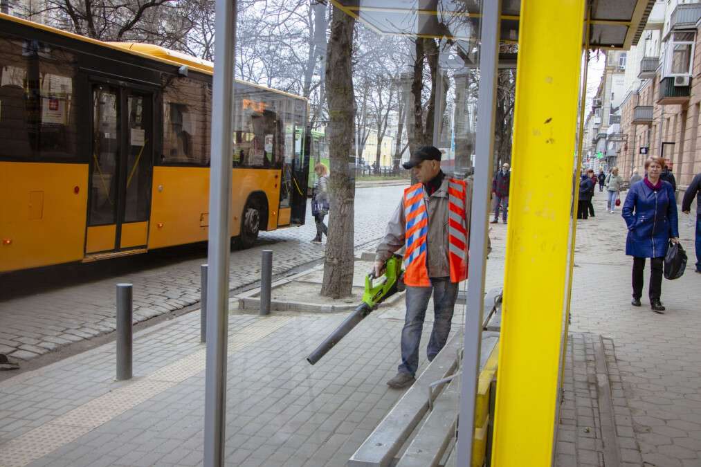 Осмотр остановки общественного транспорта образец