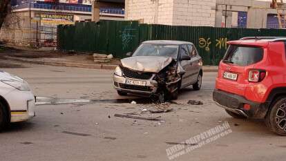 В Днепре столкнулись Skoda и Jeep