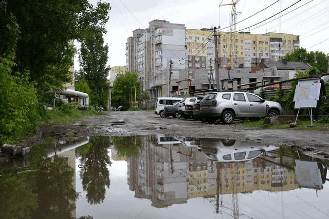 На Днепропетровщине спасатели продолжают откачивать воду на затопленных территориях
