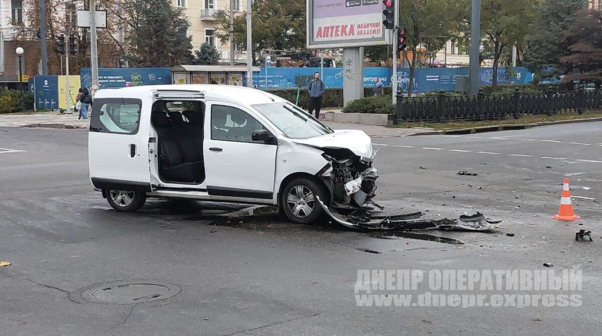 Авария на Яворницкого