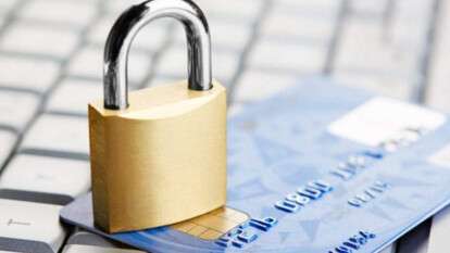 Банки блокируют счета должников